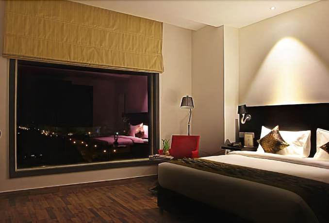 Imagen de los exteriores del Hotel Joy Inn and Suites. Foto 4