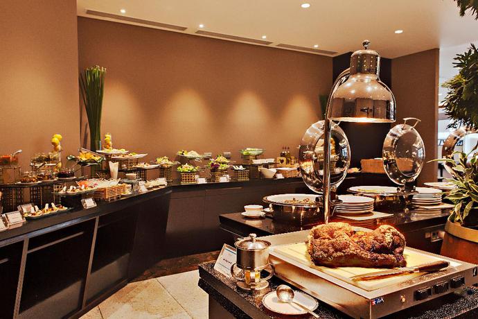 Imagen del bar/restaurante del Hotel Joy Nostalg Hotel and Suites Manila Managed by AccorHotels. Foto 8