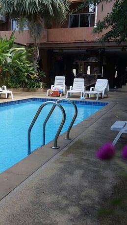 Imagen de la piscina del Hotel Joy Residence. Foto 19