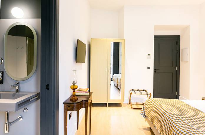 Imagen de la habitación del Hotel Joya del Casco Boutique. Foto 14