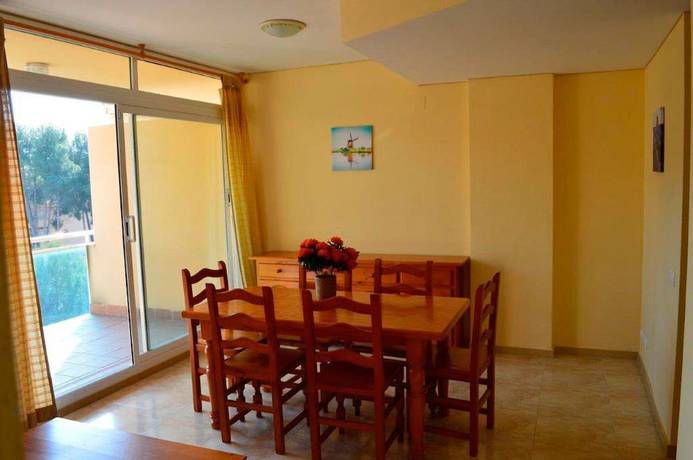 Imagen de la habitación del Hotel Joyapartments Golden Pineda. Foto 2