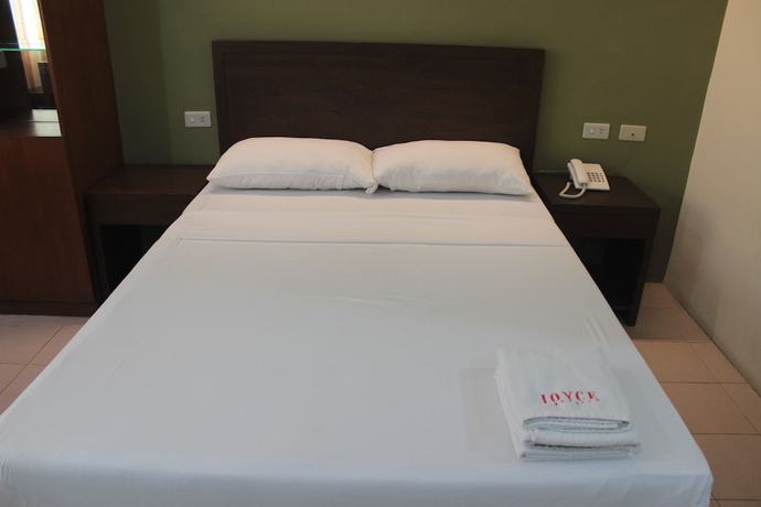 Imagen de la habitación del Hotel Joyce Apartelle Kalentong. Foto 14