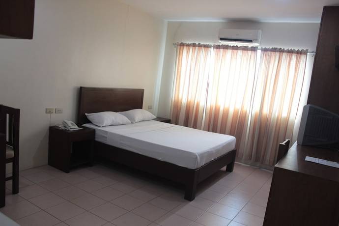 Imagen de la habitación del Hotel Joyce Apartelle Kalentong. Foto 17