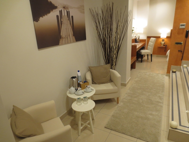 Imagen de la habitación del Hotel Joyfull. Foto 12