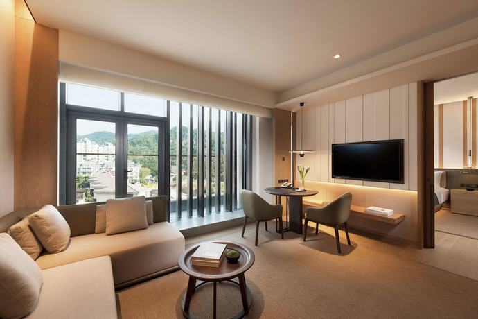 Imagen de la habitación del Hotel Joyze Xiamen, Curio Collection By Hilton. Foto 11
