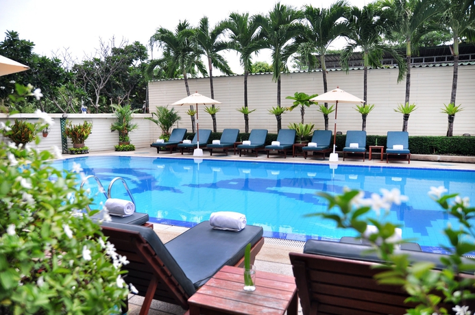 Imagen de la piscina del Hotel Jp Villa. Foto 14