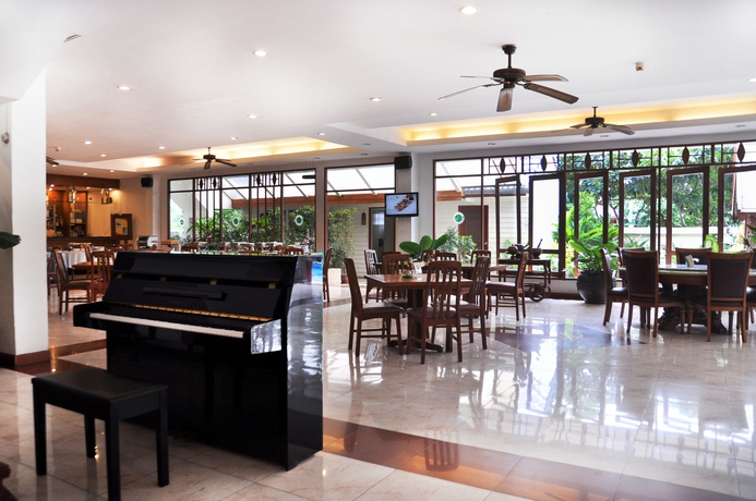 Imagen del bar/restaurante del Hotel Jp Villa. Foto 4