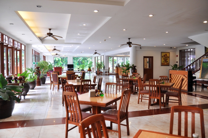 Imagen del bar/restaurante del Hotel Jp Villa. Foto 5