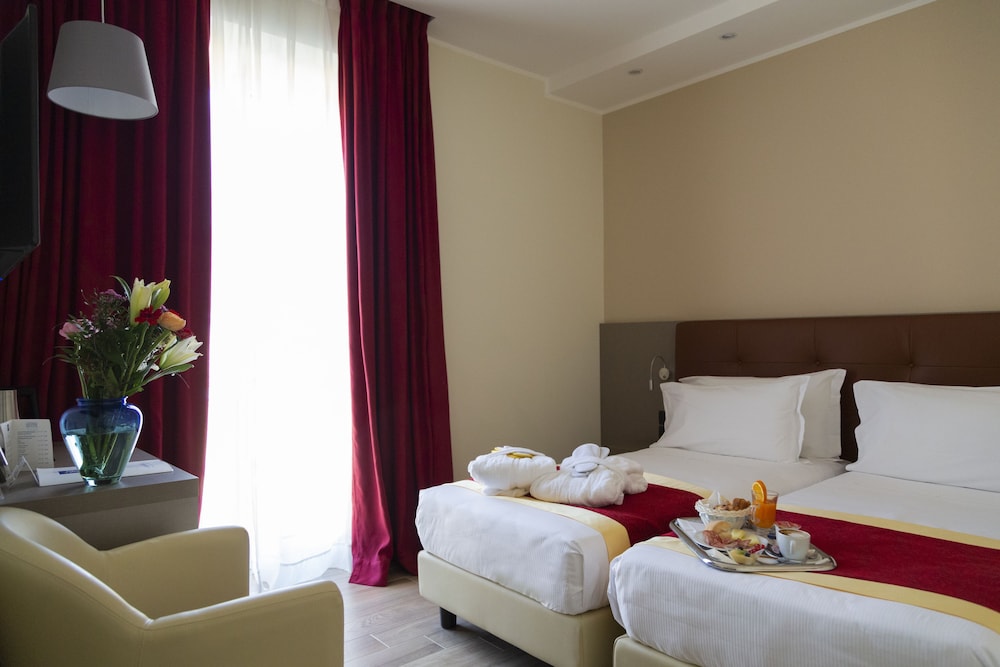 Imagen de la habitación del Hotel Jr Hotels Bocconi Milano. Foto 3