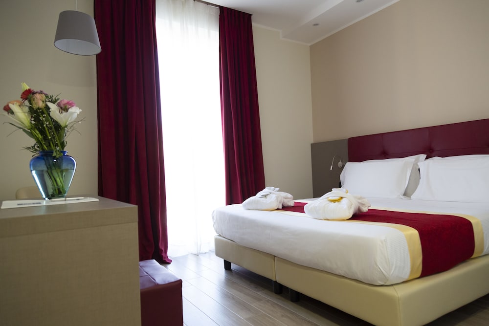 Imagen de la habitación del Hotel Jr Hotels Bocconi Milano. Foto 4