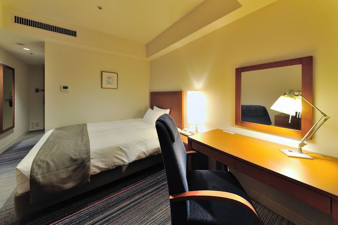 Imagen de la habitación del Hotel Jr Kyushu Station Kokura. Foto 7