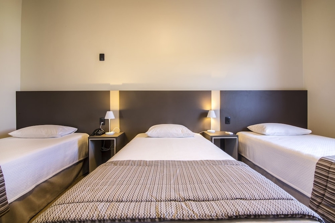 Imagen de la habitación del Hotel Jr, Mar&iacute;lia. Foto 7