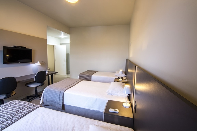 Imagen de la habitación del Hotel Jr, Mar&iacute;lia. Foto 12