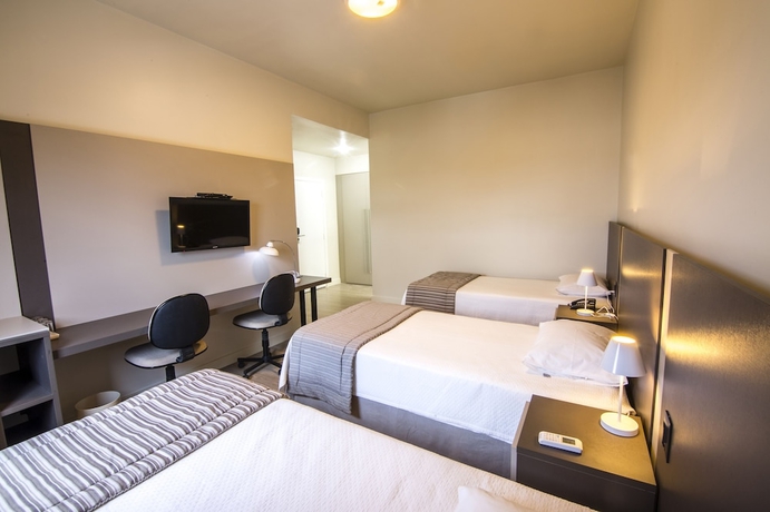 Imagen de la habitación del Hotel Jr, Mar&iacute;lia. Foto 13