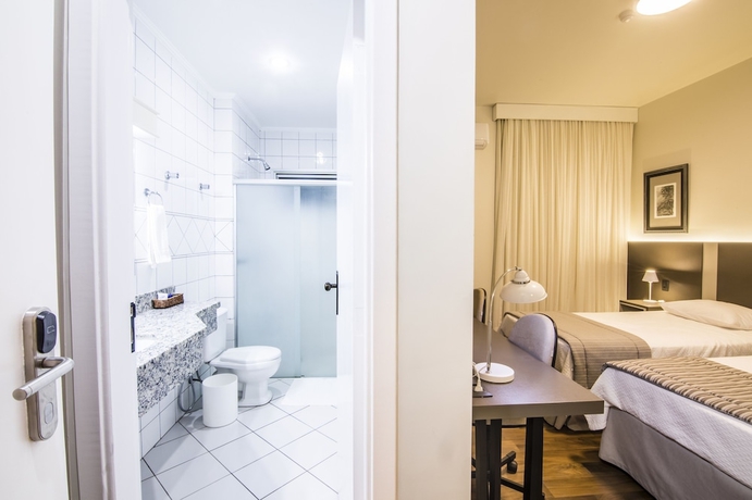 Imagen de la habitación del Hotel Jr, Mar&iacute;lia. Foto 15