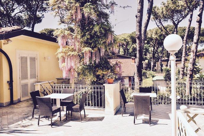 Imagen general del Hotel Jr Resort Logos Forte Dei Marmi. Foto 2