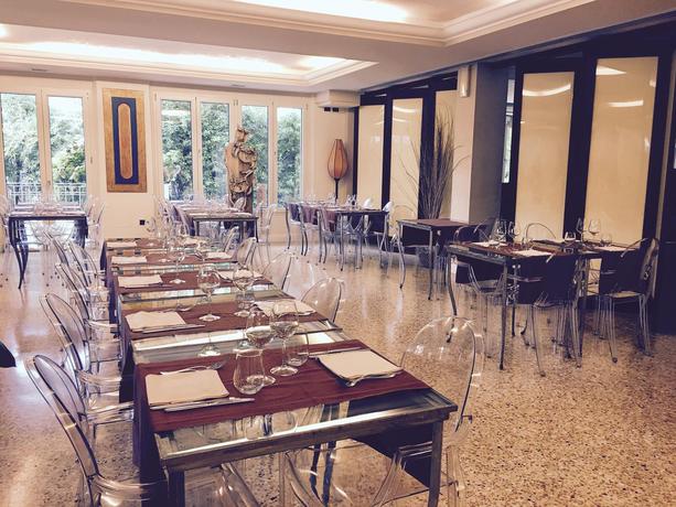 Imagen general del Hotel Jr Resort Logos Forte Dei Marmi. Foto 5