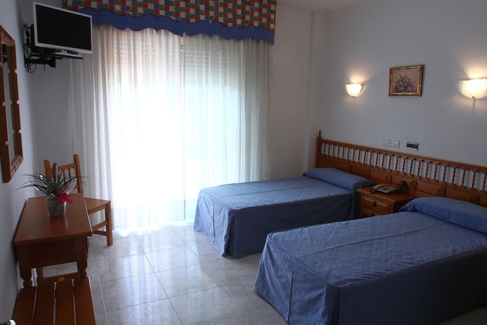 Imagen de la habitación del Hotel Jr, Vilalonga. Foto 8