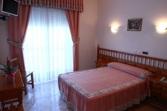 Imagen de la habitación del Hotel Jr, Vilalonga. Foto 11