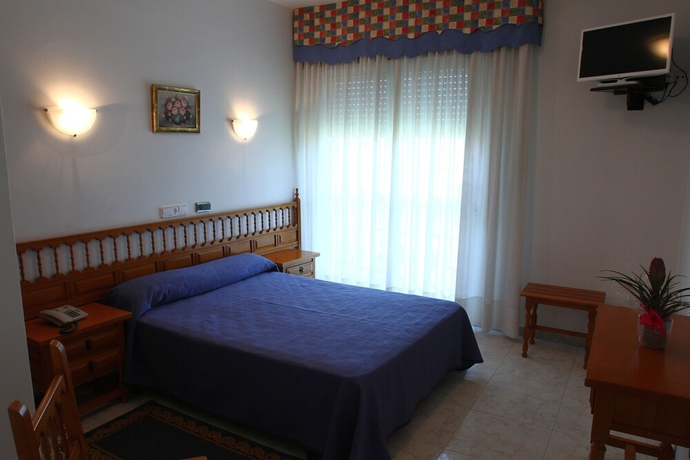 Imagen de la habitación del Hotel Jr, Vilalonga. Foto 12