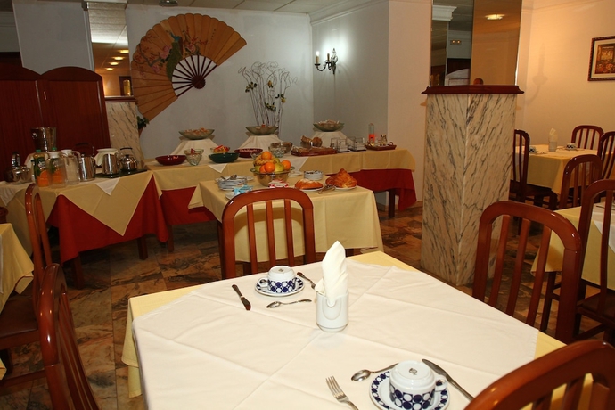 Imagen del bar/restaurante del Hotel Jr, Vilalonga. Foto 3