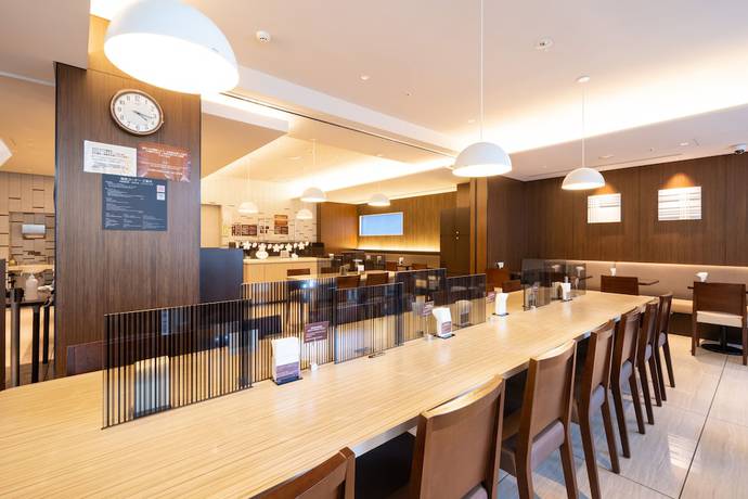 Imagen del bar/restaurante del Hotel Jr West Group Via Inn Higashiginza. Foto 3
