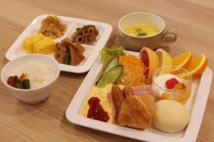 Imagen del bar/restaurante del Hotel Jr West Group Via Inn Nagoya Shinkansenguchi. Foto 4