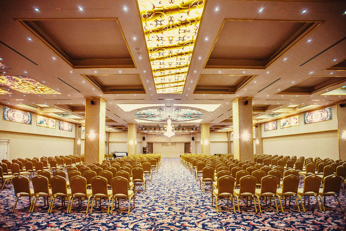 Imagen de los interiores del Hotel Jrw Welmond and Casino Batumi. Foto 6