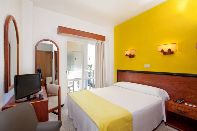 Imagen de la habitación del Hotel Js Can Picafort. Foto 8