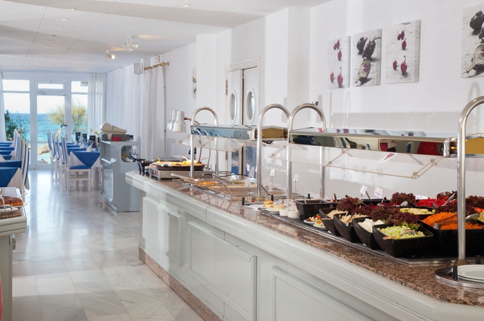 Imagen del bar/restaurante del Hotel Js Can Picafort. Foto 5