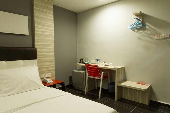 Imagen de la habitación del Hotel Js. Foto 5