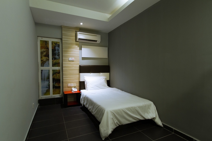 Imagen de la habitación del Hotel Js. Foto 10