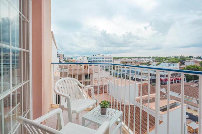 Imagen general del Hotel Js Horitzo. Foto 12