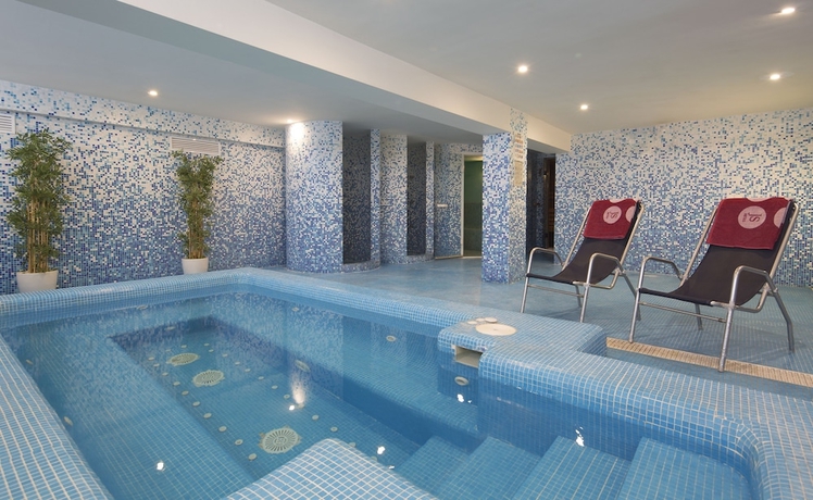 Imagen de la piscina del Hotel Js Sol De Can Picafort - Adults Only. Foto 17