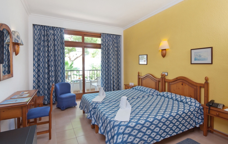 Imagen de la habitación del Hotel Js Yate. Foto 6