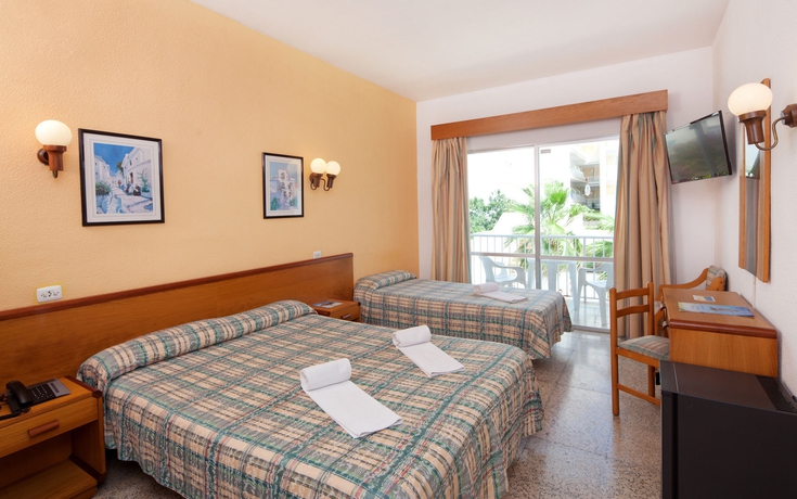 Imagen de la habitación del Hotel Js Yate. Foto 8