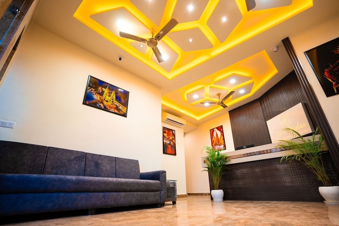 Imagen de los interiores del Hotel Jsr Kedar. Foto 11