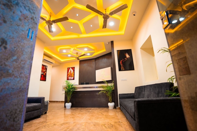 Imagen de los interiores del Hotel Jsr Kedar. Foto 18