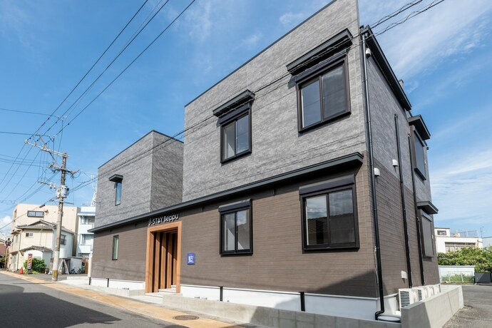 Imagen general del Hotel J-stay Beppu Indigo. Foto 1