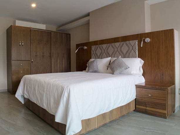 Imagen de la habitación del Hotel Jtowers. Foto 7