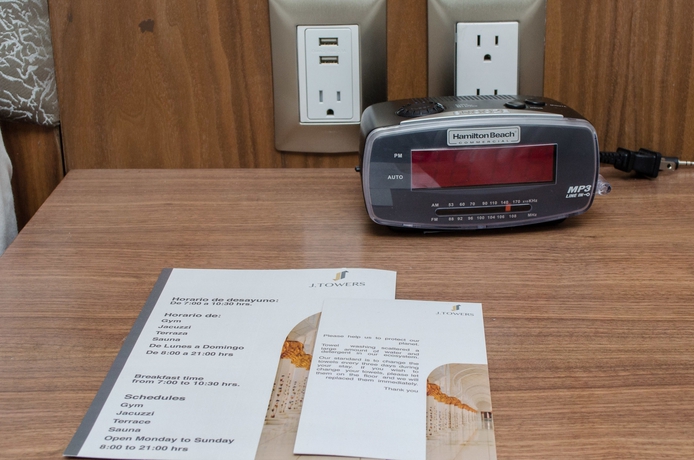 Imagen de la habitación del Hotel Jtowers. Foto 14