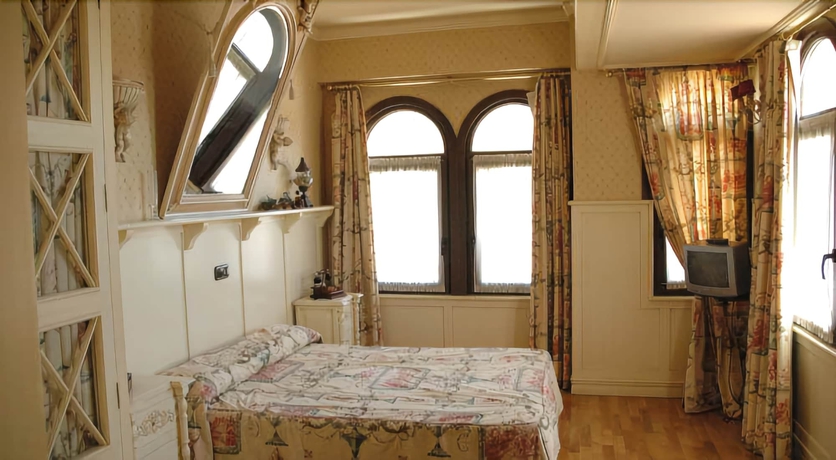 Imagen de la habitación del Hotel Juan Carlos I. Foto 3