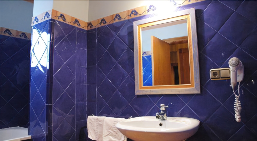 Imagen de la habitación del Hotel Juan Carlos I. Foto 17