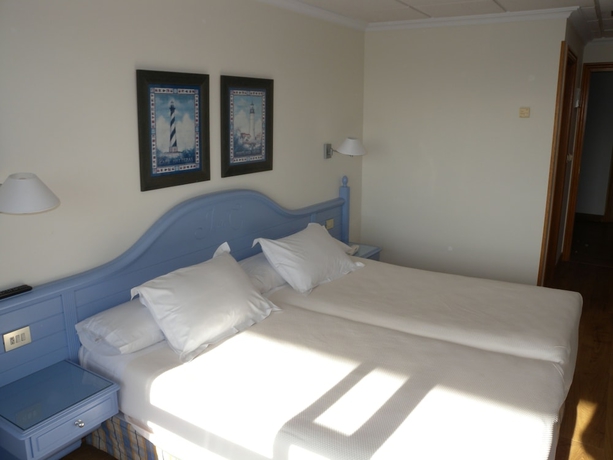 Imagen de la habitación del Hotel Juan De La Cosa. Foto 10