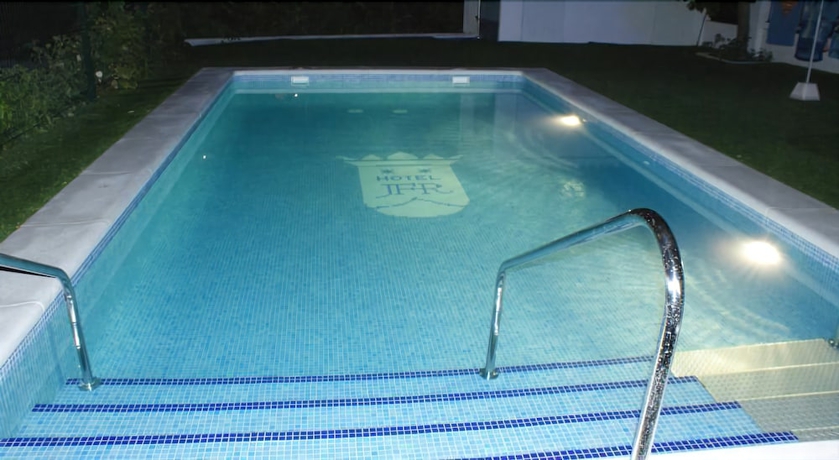 Imagen de la piscina del Hotel Juan Francisco. Foto 18