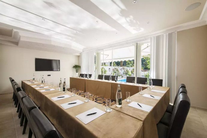 Imagen general del Hotel Juana. Foto 10