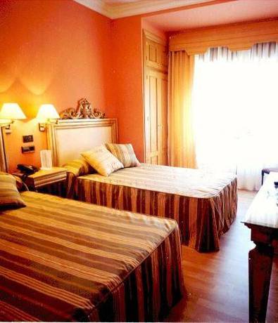 Imagen de la habitación del Hotel Juanito, La Roda. Foto 14