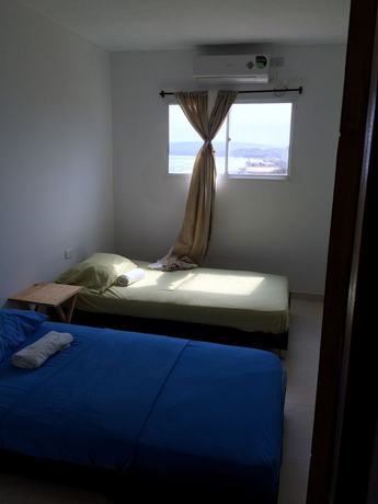 Imagen de la habitación del Hotel Juanmar. Foto 9