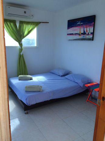 Imagen de la habitación del Hotel Juanmar. Foto 18