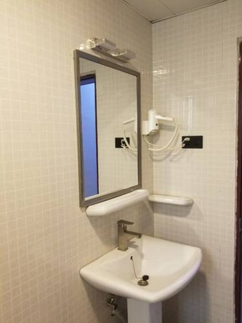 Imagen de la habitación del Hotel Juba Oscar. Foto 4